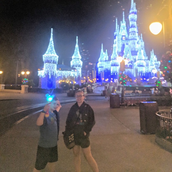 Meet your Posher, Laura - Picture 4 of 7